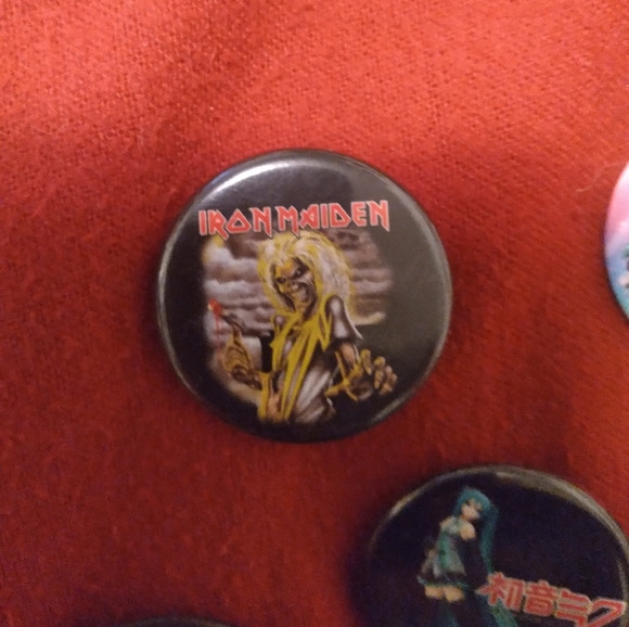 Hot Topic Pin Set (x15) - Picture 2 of 7